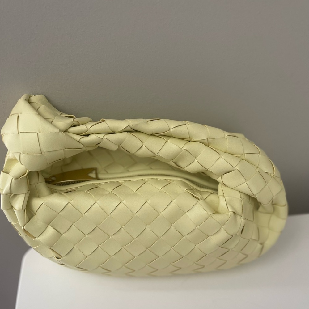 Tiffany & Fred Elegant Cream Woven Shoulder Bag